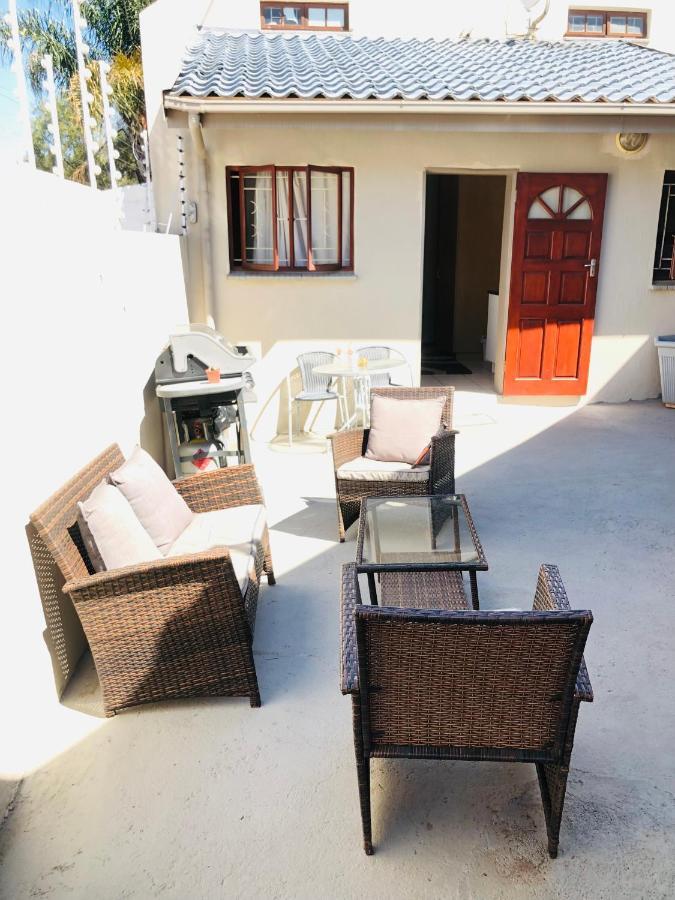 Cozy Guest Suite With Private Access Roodepoort Exteriör bild